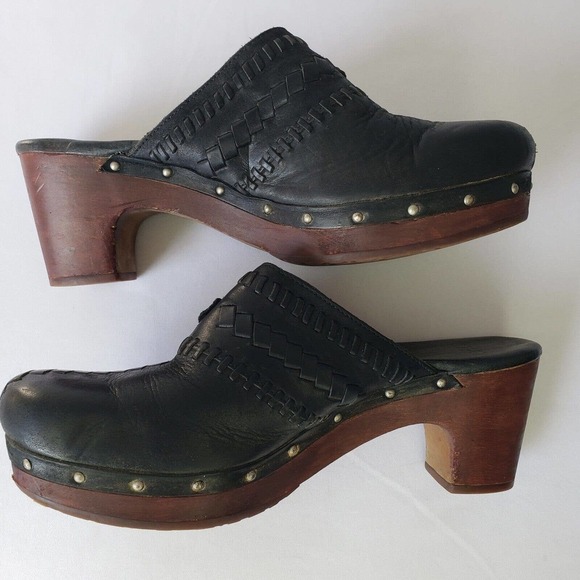 UGG Abbie Womens Black Leather Studded Wooded Clogs Size US 10 Sherpa Lined Mule - Picture 12 of 13